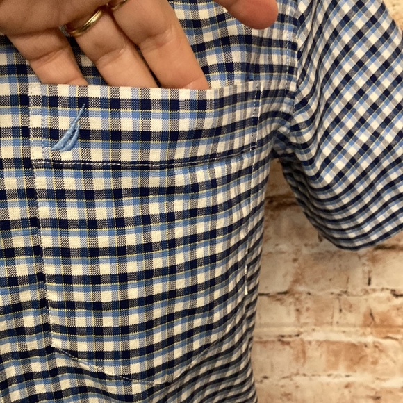 Like new Nautica short sleeve button down shirt - Picture 2 of 6